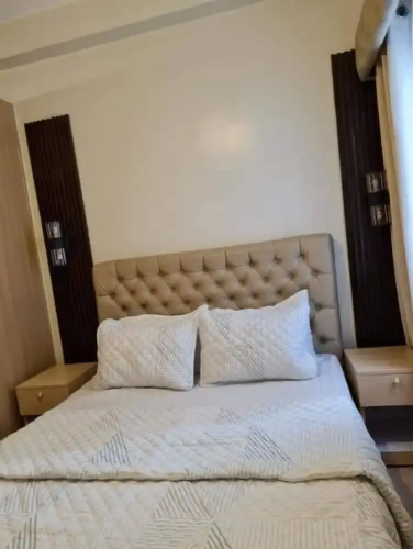 OYO 936 Yumis Condotel Trees Residences