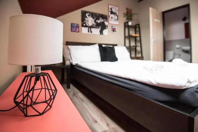 Standard Triple room