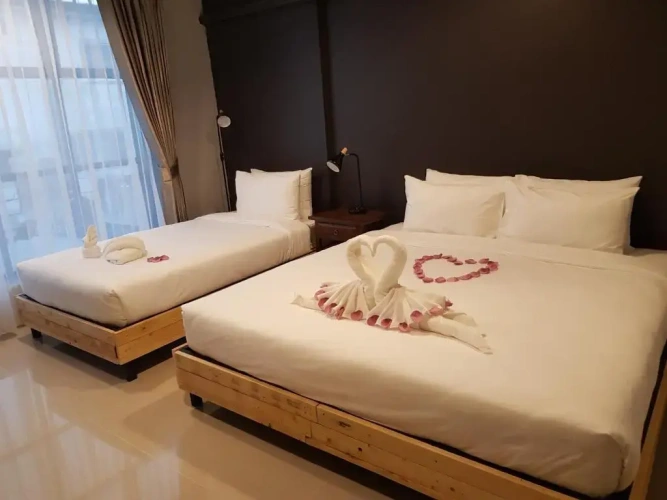 Standard Triple room