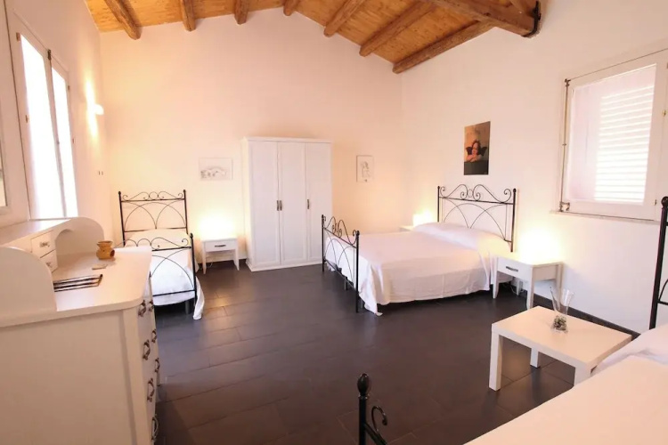 Reusia Holiday Home