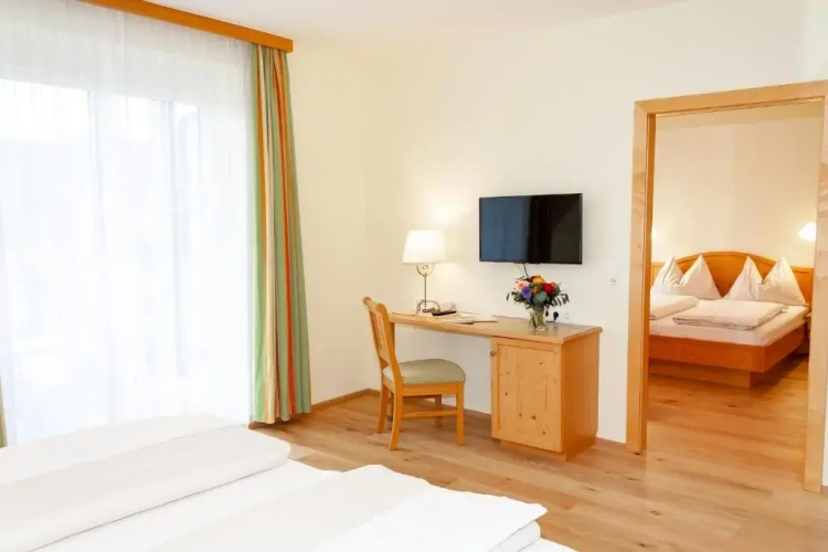 Standard Quadruple room with balcony
