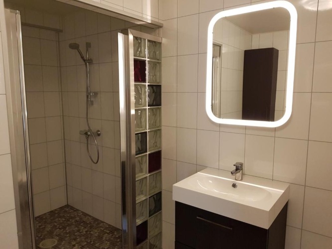 3 Bedrooms Apartment