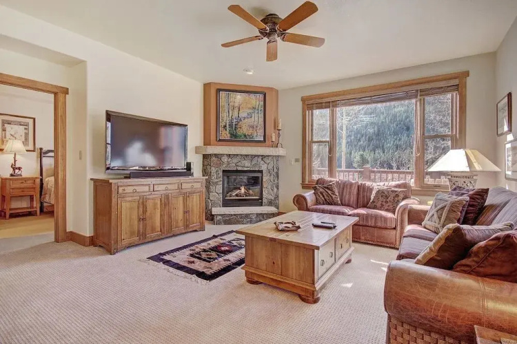 2345 Red Hawk Townhome by RedAwning