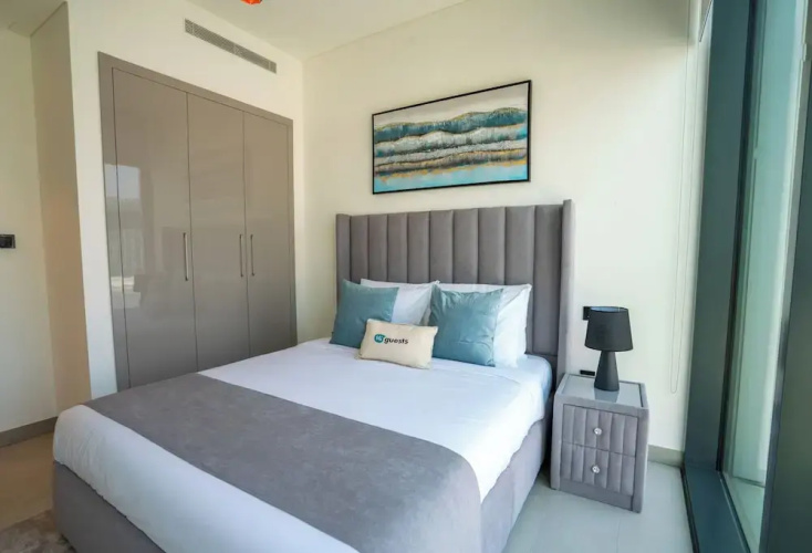 HiGuests - Sobha Waves