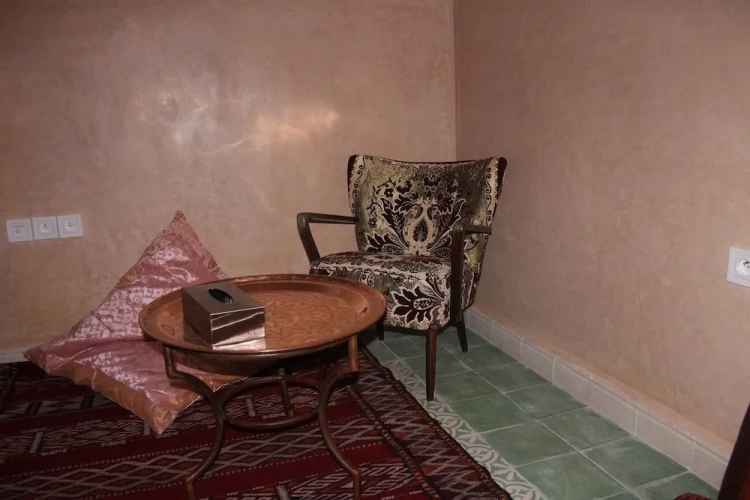 Comfort room
