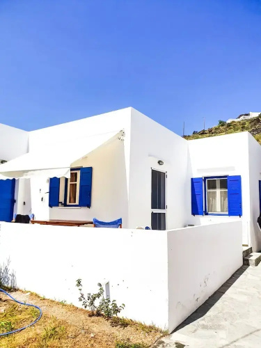 Antonis House