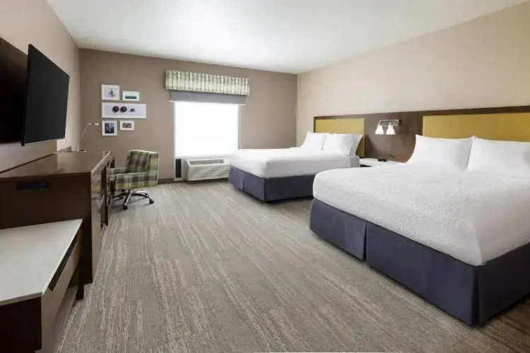 Standard Sextuple room