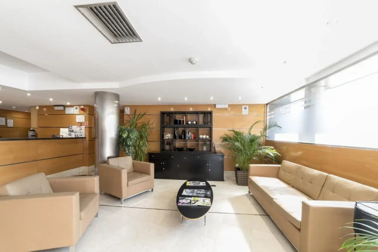 Hotel Infanta Mercedes