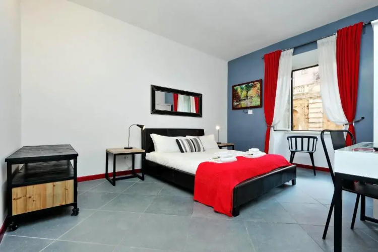 Cozy Apartment Fabia 300 mt from Colosseum