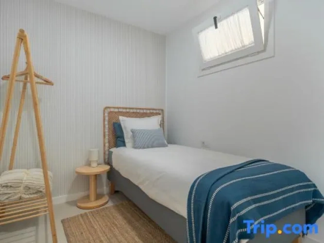 2 Bedrooms Apartment with balcony