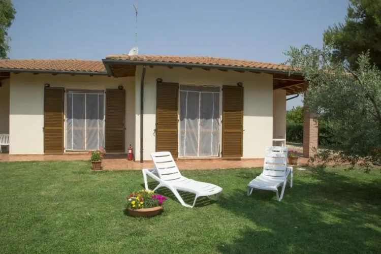2 Bedrooms Cottage