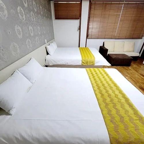 Deluxe Quadruple room