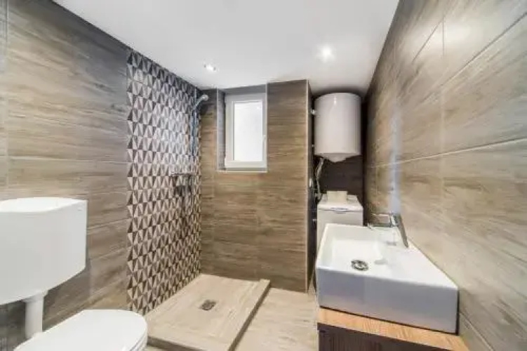 D53 Apartments