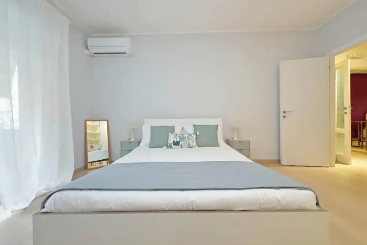 Trendy Flat near Marconi