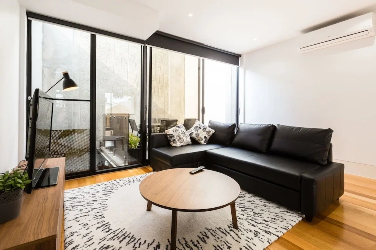 4 Bedrooms Premium Cottage