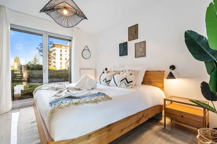 Modern 2-Bedroom Apartment ID227