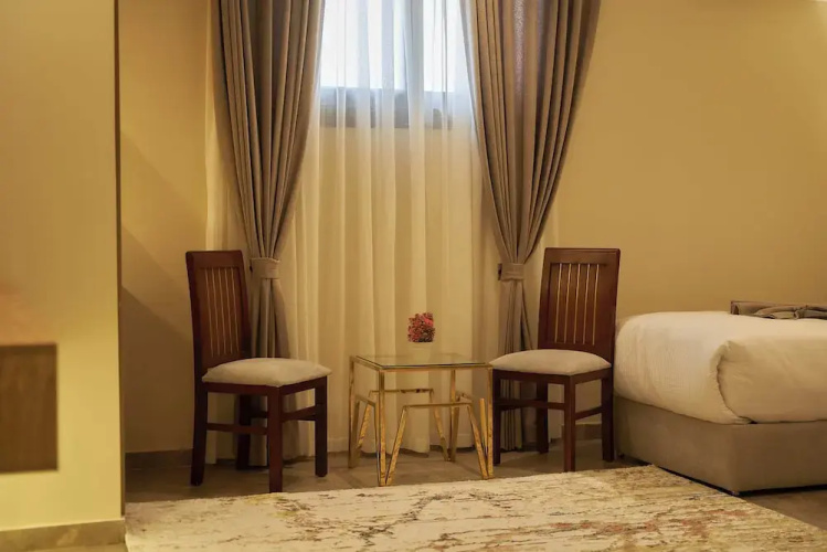 Pyramids Secret Hotel