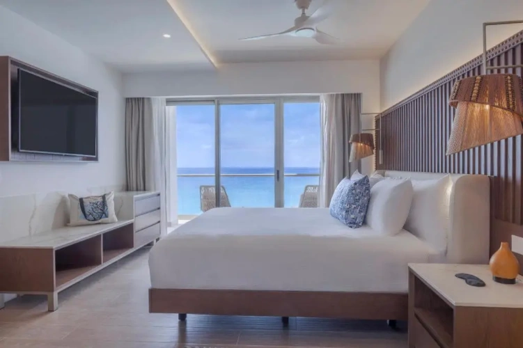Royalton Vessence Barbados An Autograph Collect
