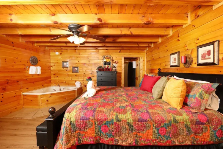 Around the Mountain - One Bedroom Cabin
