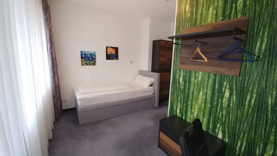 Standard Single room with balcony and with park view