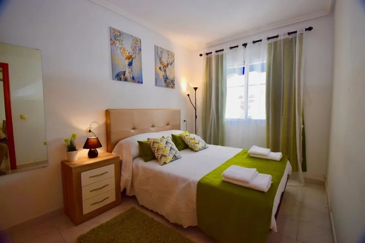 1 Bedroom Apartment with balcony and beachfront