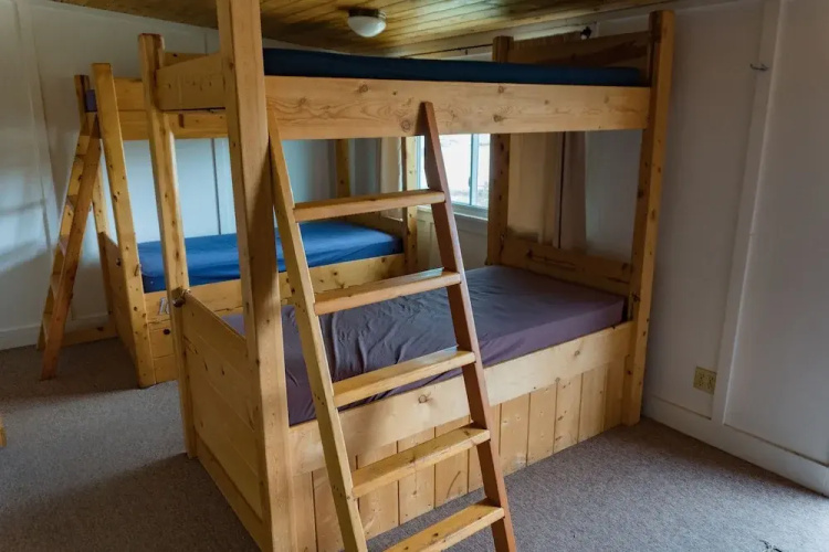 Estes Park Adventure Hostel