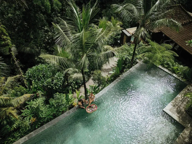 Aksmi Suites & Villas