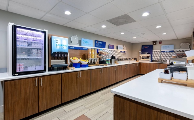 Holiday Inn Express & Suites Atlanta Downtown photo 37