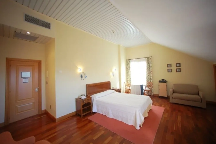 Suite with balcony