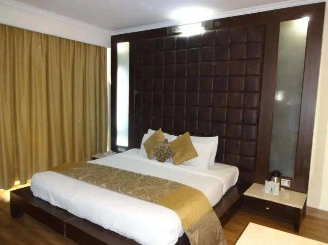 Luxury Suite with balcony and with view