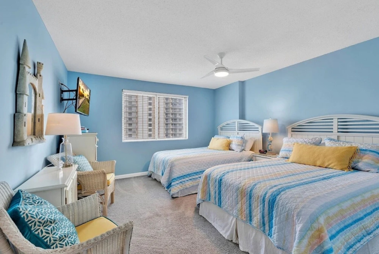 1704 Brighton 2 Bedroom Condo
