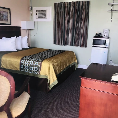 Standard Double Suite