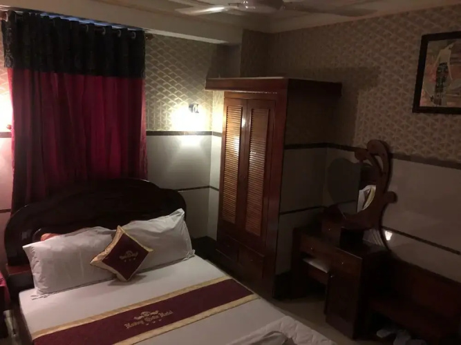 Hoang Quan Hotel