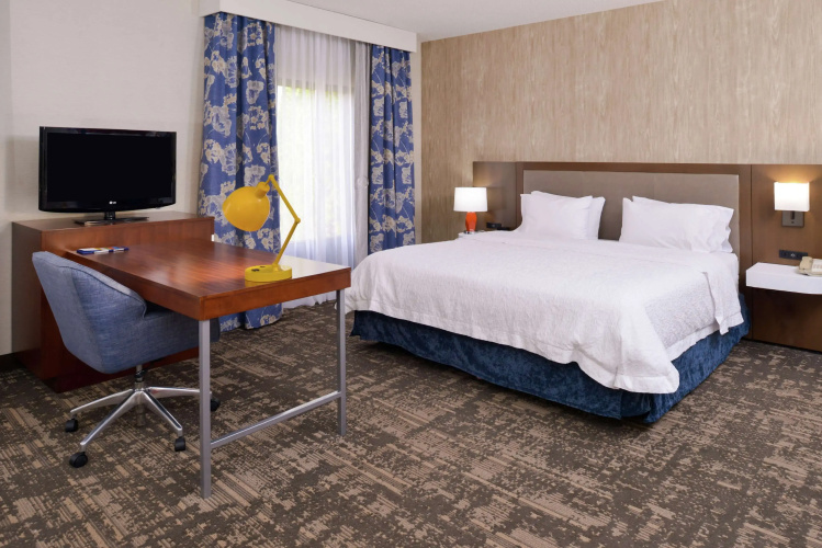 Hampton Inn & Suites Wilmington