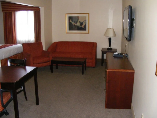 Ashley Quarters Hotel Cincinnati Airport
