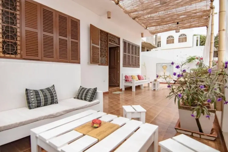 6 Bedrooms Cottage