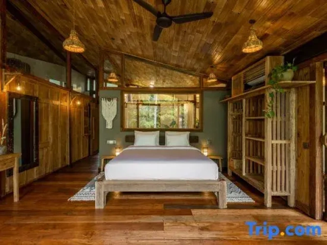 1 Bedroom Superior Triple Villa