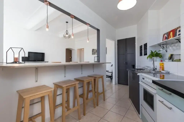 3 Bedrooms Quadruple Apartment