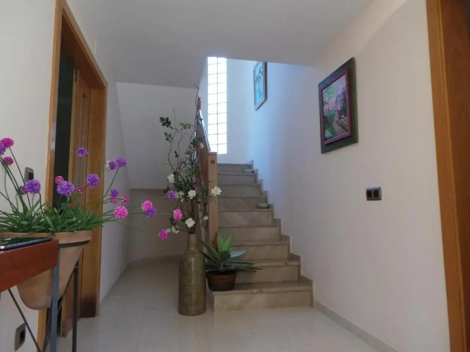 4 Bedrooms Cottage