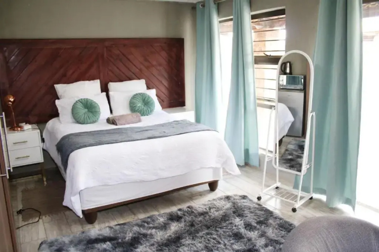 Charis View Guest House
