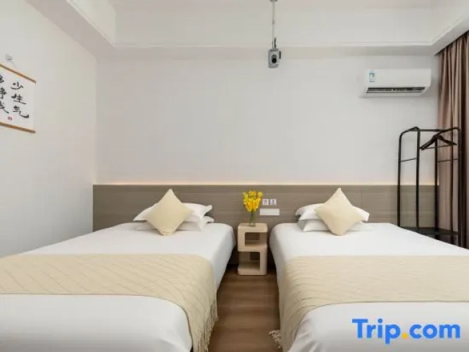 Premium Twin room