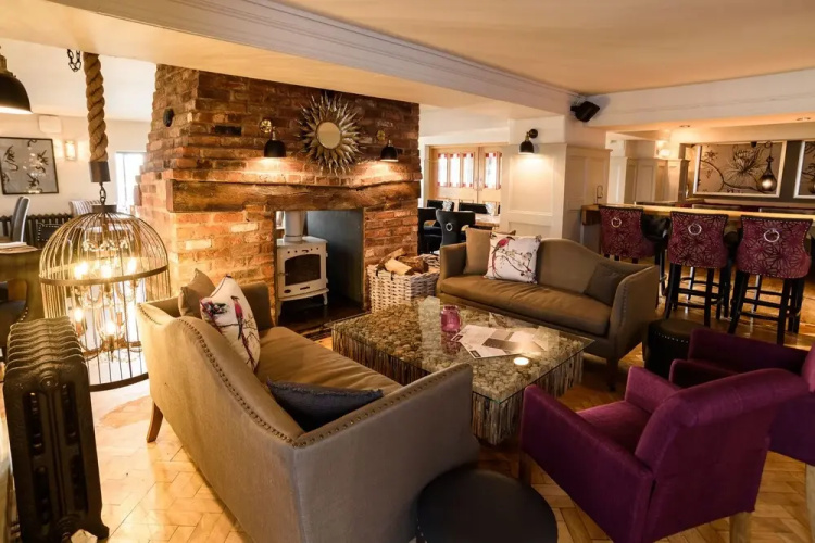 The Wheatsheaf Inn