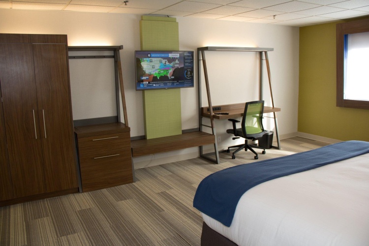 Standard Double room with city view