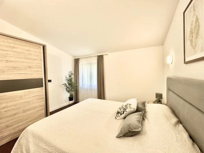 Sunny Bay Apartments