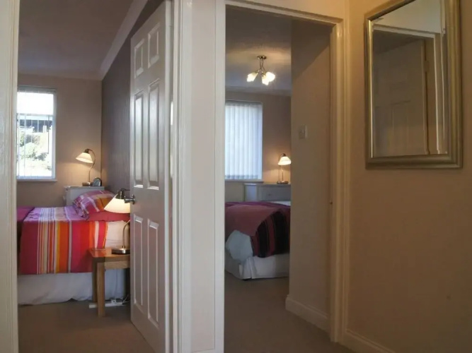 Apartment 66