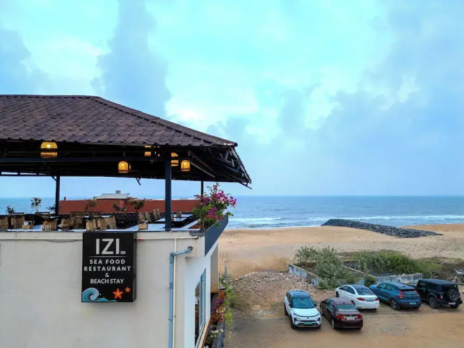 Izi Beach Stay