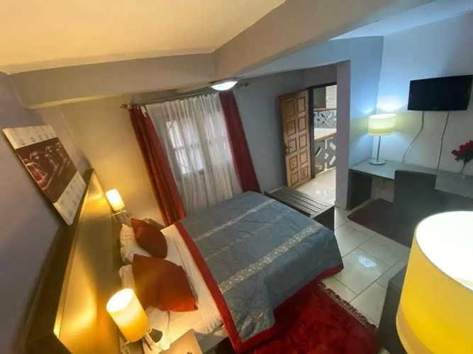 Comfort room