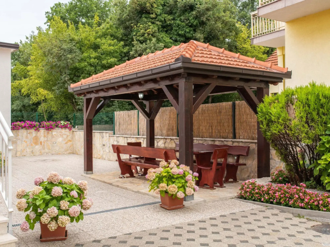 Apartment in Imotski Near Blue Lake