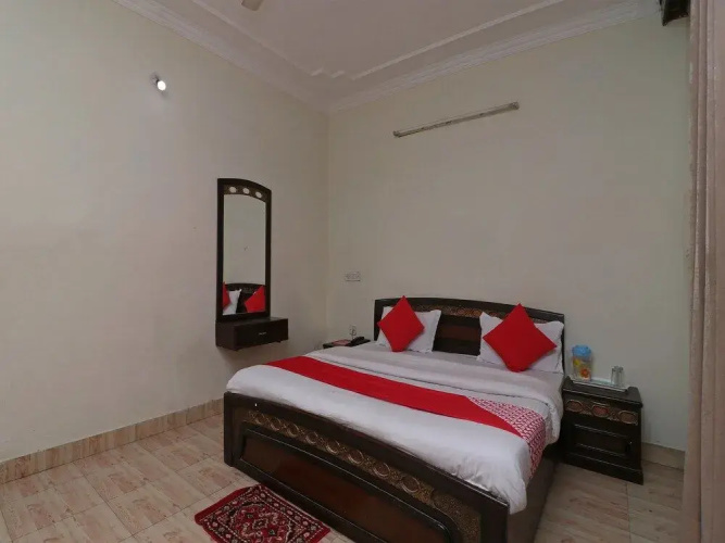 Oyo 29762 Hotel Meridian