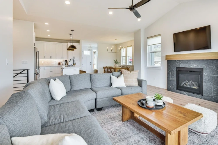 4 Bedrooms Cottage